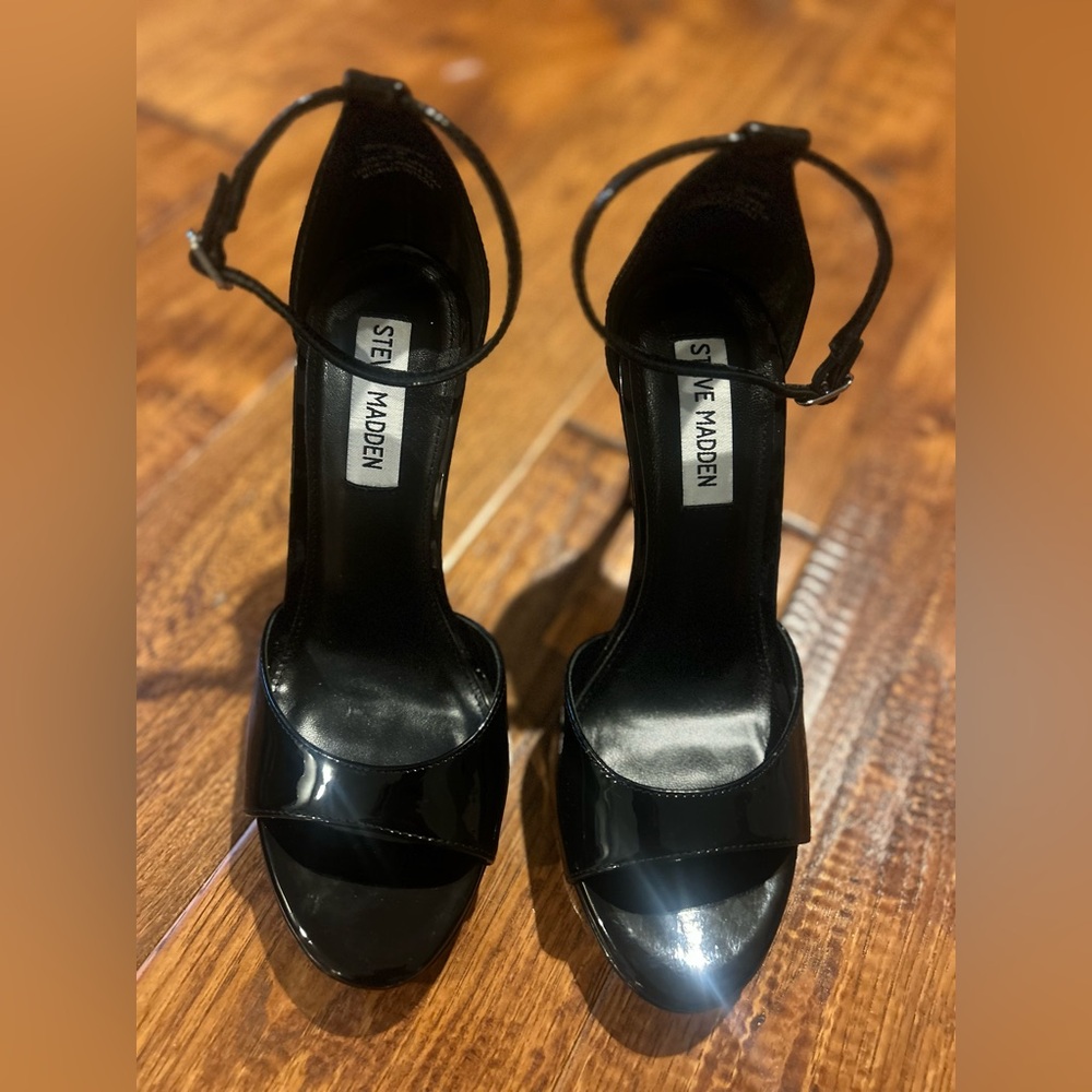 Steve Madden Wylie Black Patent Stiletto Heels - Picture 2 of 10